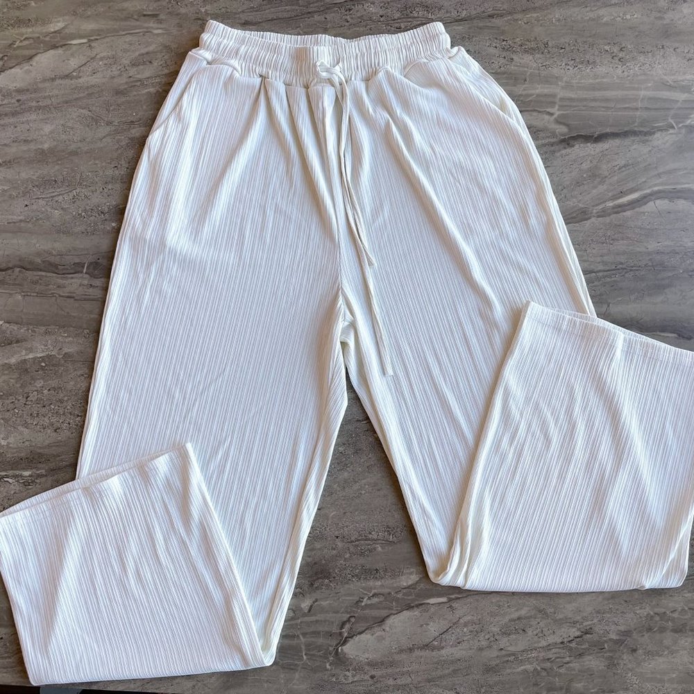Beige straight loose fitted pants